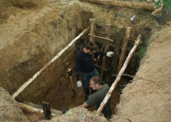 Sąskrydžio dalyviai įrenginėjo bunkerį