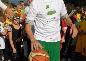 Legendinis Anykščių krepšininkas Sergejus Jovaiša sako, kad „nepelnytos“ pražangos krepšininkus labai išveda iš pusiausvyros.