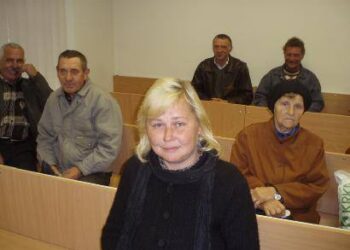 Jolanta Pauliukevičienė žmogui į galvą trenkė bokalu todėl, kad buvo paprašyta liautis dainuoti. Autoriaus nuotr.
