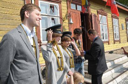 Anykščių kultūros sostinės ambasadoriai reklamavo ir Siauruko muziejų. Aūno AVIŽOS nuotr.