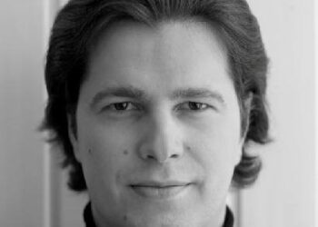 Tomas Tuskenis yra kultūros sostinės ambasadorius. 2006 metais jis koncertavo Maskvos konservatorijoje. Nuotrauka iš manotinklas.lt