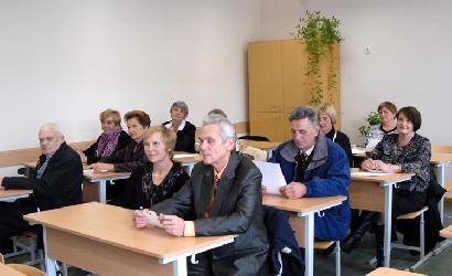 Toje pačioje klasėje po 44–erių metų... Autoriaus nuotr.