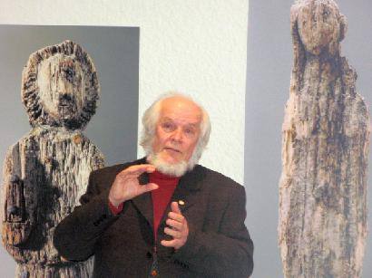 Skulptorius Vladas Vildžiūnas paminklo