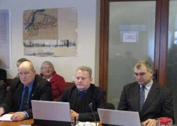 Darbo partijos frakcija: Vaidutis Zlatkus, Alfrydas Savickas, Artūras Šajevičius. Vidmanto ŠMIGELSKO nuotr.