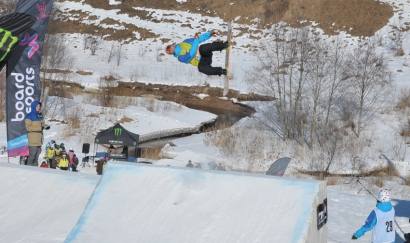 Įspūdingiausi šuoliai nuo didžiojo tramplino. Gerdo Avižos snuotr.