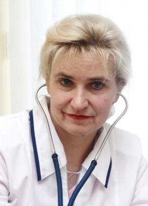 Rajono Tarybos narė, konservatorė, Kurklių ambulatorijos šeimos gydytoja Dalia Kazlauskienė „Anykštai“ sakė, kad šuo – jos vyro, bet kad sutuoktiniai būtų nutraukę santuoką, neminėjo.