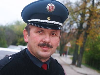 Daug metų vadovavęs Anykščių policijai Raimundas Razmislavičius buvo įsitikinęs, kad policininko ant riedžio nepastatysi...