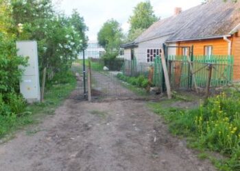 Kreivoji gatvė Viešintose virto gyventojo privačia valda. Danguolės SABALIAUSKIENĖS nuotr.