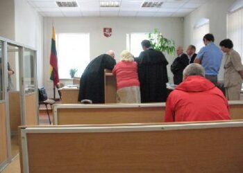 Proceso dalyviai žiūrėjo filmuotą medžiagą. Vidmanto ŠMIGELSKO nuotr.