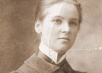 Aknystų dvaro savininkė Sofija Emilija Venslovavičienė jaunystėje, XX a. pradžioje. Egidijaus Musteikio archyvo nuotrauka.