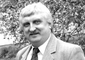 Kavarsko seniūnas Algirdas Gansiniauskas ir šiandien siekia iš santykių su KGB gauti materialinės naudos. Jono JUNEVIČIAUS nuotr.