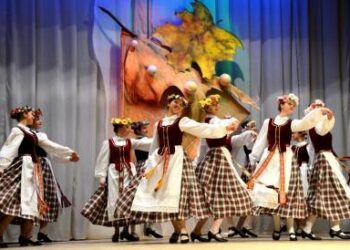 Scenoje – smagus jaunimo šokis. Autoriaus nuotr.