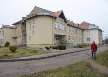 Aknystų socialinės globos namuose įvykdyta žmogžudystė sukrėtė ten gyvenančius psichinę negalią turinčius žmones. Jono JUNEVIČIAUS nuotr.
