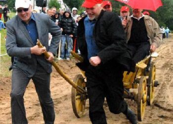 Algirdas Butkevičius nepritare laikraščių leidimui mokesščių mokėtojų lėšomis. Jono JUNEVIČIAUS nuotr.