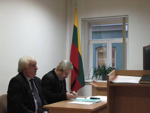 Algirdą Gansiniauską teisme atstovauja buvęs KGB leitenantas Kęstutis Džiautas. Vidmanto ŠMIGELSKO nuotr.