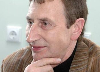 UAB "Autovelda" direktorius Valdislovas Preidys teigia, kad jo priemiestiniams autobusams raizgytis po Anykščius būtų nelogiška. Jono JUNEVIČIAUS nuotr.