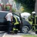 Automobilis užsidegė gatvėje tarp dviejų autoservisų. Autoriaus nuotr.