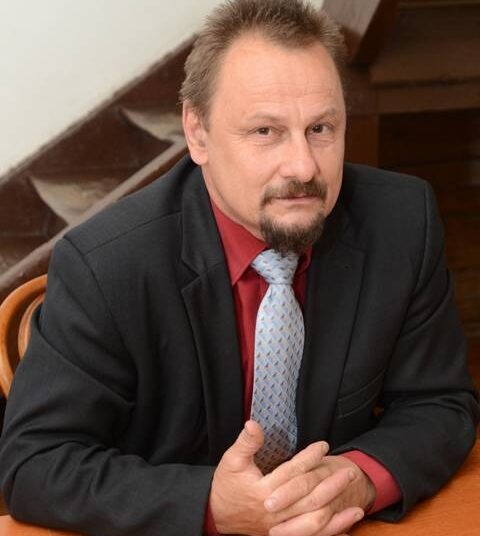 Anykščių mero Sigučio Obelevičiaus savaitgalis jau "sustyguotas" - šeštadienį rajono vadovas klausys romansų, sekmadienį keliaus į Latviją. Jono JUNEVIČIAUS nuotr.