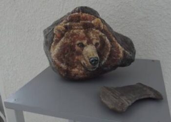 Reginos Sasnauskaitės akmenukus galima nešiotis užantyje, bet mėtyti jie netikami.