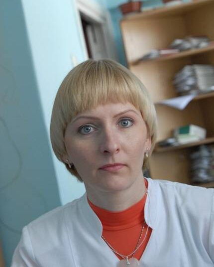 Anykščių PSPC šeimos gydytoja Rita Juodiškienė kol kas pirmauja populiariausio rajono gydytojo rinkimuose - ji jau sulaukė 7 pacientų padėkų. Jono JUNEVIČIAUS nuotr.