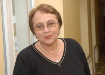 Anykščių PSPC Vaikų skyriaus gydytoja Angelija Baltušienė beveik 40 metų rūpinosi mažųjų anykštėnų sveikata. Jono JUNEVIČIAUS nuotr.
