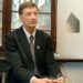 Profesorius Arvydas Šaltenis sako: „Man prie širdies metalo stelos...“. Profesoriui mažiau patinka pats paminklas Antanui Baranauskui, nes jis skirtas labiau vyskupui, nei poetui.