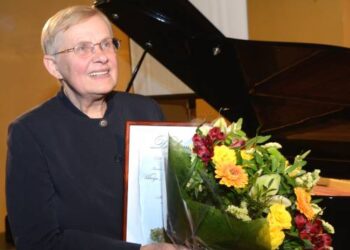 Premijos laureatė, profesorė  Viktorija Daujotytė–Pakerienė renginyje kalbėjo: „Kultūra pulsuoja, pulsuoja stipriau ir silpniau, bet niekad neužgęsta. Stipriausi tvinksniai sutelkia išskirtinę dvasinę galią, ją išskleidžia kūryba – žodžiais, garsais, spalvomis. Antano Baranausko „Anykščių šilelis“ tebeveikia mus kaip neprilygstamos galios kūrinys“.