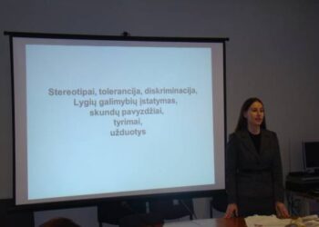Lygių galimybių kontrolierė Agneta Lobačevskytė pasakojo,kad į diskriminaciją jautriau reaguoja vyrai nei moterys.