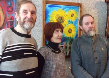 " Puiki paroda" - pripažįsta puikiai nusiteikę Romas Tarabilda, Violeta Gliaudelienė ir Aleksandras Tarabilda.