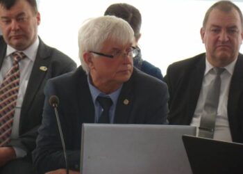 Rajono Tarybos narys Arūnas Liogė šiandien vykusiame posėdyje labai norėjo palaikyti imtynininkus, tačiau to padaryti nepavyko.