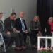 Diskusiją moderavo žurnalistas Virginijus Savukynas (pirmas iš kairės). Dalyviai: Anykščių regioninio parko direkcijos vadovas Kęstutis Šerepka, vicemeras Sigutis Obelevičius, Kazimiero Simonavičiaus universiteto rektorius, prof. dr. Arūnas Augustinaitis, Valstybinio turizmo departamento Turizmo politikos skyriaus vedėja Rasuolė Audrulienė, Lietuvos turizmo informacijos centrų asociacijos vadovė Daiva Tankūnaitė ir architektas Audrys Karalius.