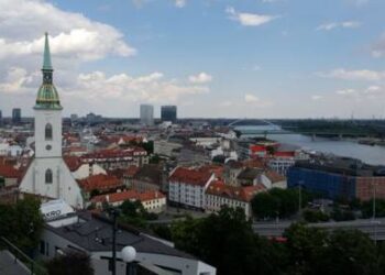 Prieš dvejus metus Atėnuose, o šiemet Bratislavoje Europos Sąjungos regionų ir miestų atstovai susirinko spręsti bendrų problemų. Nuotr. Gražinos ŠMIGELSKIENĖS