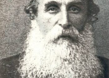 Šį savaitgalį pro senosios sinagogos langą į Anykščius vėl žvelgia buvęs Anykščių žydų rabinas Elijahas Dovydas Šuras (1848–1936). Nuotrauka iš Muziejaus fondų.