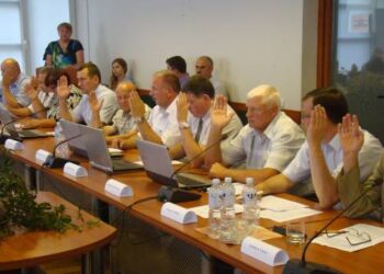 Priekaištų UAB "Anykščių komunalinis ūkis" direktoriui Kaziui Šapokai turėjo vienintelis Arūnas Liogė.