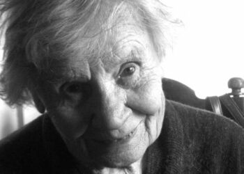 Eleonora Mikalajūnienė, nors kartais ir tyliai padejuoja, bet gero ūpo nepraranda.Autoriaus nuotr.