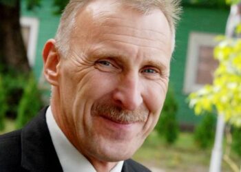 Kurklių seniūnas Algimantas Jurkus įsitikinęs, kad tautodailininkas Bronius Tvarkūnas yra nusiplnęs ne tik Anykščiams, bet ir Lietuvai.