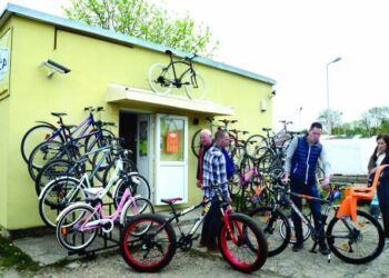 Pastato šalia turgaus, kuriame būtų galima įkurti dviračių parduotuvę, verslininkas ilgokai laukė.