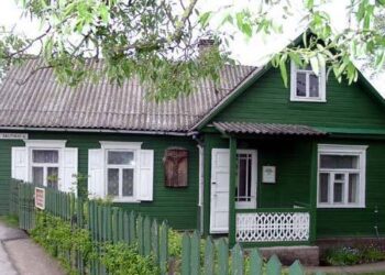 Rašytojos Bronės Buivydaitės muziejus - vienas mažiausiai lankytojų sulaukiantis muziejus rajone.