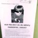 Štai tokie skelbimai ant pastatų Anykščiuose klijuojami jau keletą savaičių.
