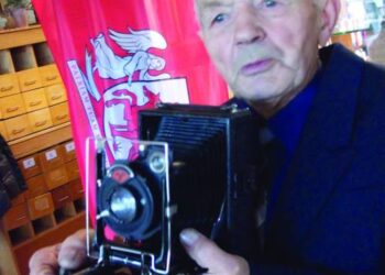 Vladas Žvirblis fotografavo puikiu vokišku fotoaparatu „Agfa“.