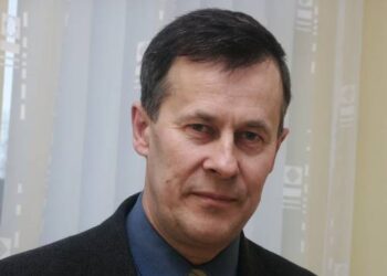 Anykščių rajono psichikos sveikatos centro direktorius Audronius Gustas teigia, kad psichikos ligomis žmonės suserga ir dėl greitėjančio gyvenimo tempo.
