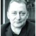 Laikinasis UAB"Anykščių komunalinis ūkis" direktorius Jonas Žukauskas turi prestižinį išsilavinimą. Jis tais pačiais metais kaip ir savivaldybės administracijos direktorius Audronius Gališanka Vilniaus pedagoginiame institute įgijo darbų mokytojo diplomą.