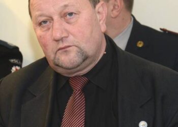 Anykščių seniūnijos seniūnas Eugenijus Pajarskas „Anykštai“ aiškino, kad girtumą jam policijos pareigūnai galėję nustatyti dėl jo prastos sveikatos.