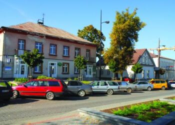 > Utena sparčiausiai augo praėjusio amžiaus aštuntame dešimtmetyje bei devinto dešimtmečio pradžioje, todėl šiame mieste labai daug tuometinio jaunimo, kuriam dabar nebetoli pensija.