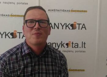 Anykščių socialinės gerovės centro vadovas Sigitas Petravičius kviečia diskusijai, kokios paramos reikia šeimai.