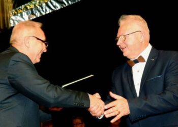 Portalo anyksta.lt skaitytojų nuomone tiesioginius Anykščių rajono mero rinkimus daugiausiai galimybių laimėti turi Seimo nario Antano Bauros remiamas buvęs ligoninės direktorius Dalis Vaiginas. Jono JUNEVIČIAUS nuotr.