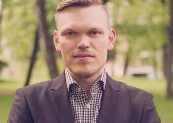 Klinikinis psichologas Julius Burkauskas pastebėjo, kad bet kuri  priklausomybė paveikia visus šeimos narius.  Nuotrauka iš asmeninio archyvo