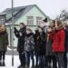 Svėdasų skautų pareiga ir garbė - iškelti vėliavą prie Nepriklausomybės koplytstulpio švenčių proga.