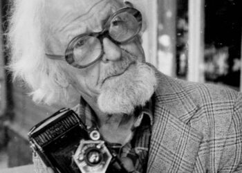 Fotografas Izidorius Girčys, tuometiniame Anykščių rajono laikraštyje ,,Kolektyvinis darbas” dirbo spaudos fotografu.