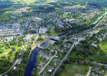 Įsteigus Anykščių nacionalinį parką, greičiausiai išsiplėstų saugomų teritorijų ribos, tad ne tik Anykščių mieste, bet ir už jo ribų  kiltų dar daugiau apribojimų, pavyzdžiui, užsiimant ūkine veikla ar vykdant statybas.